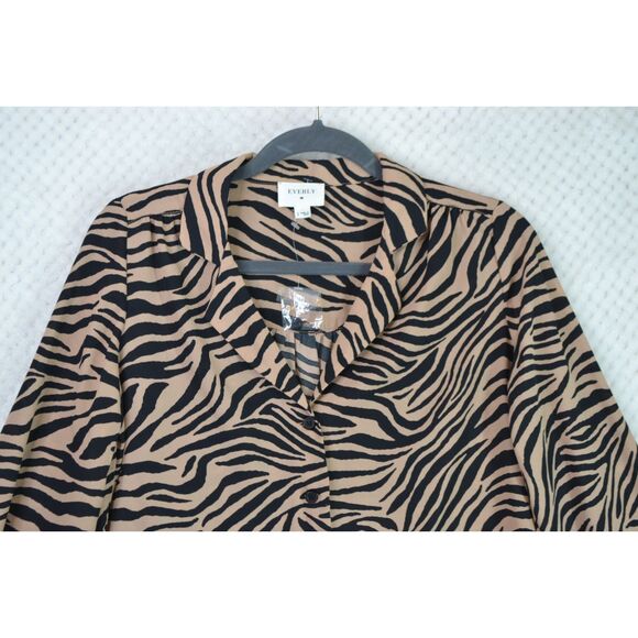 Everly Women's Small Tan Black Zebra Print Lightweight Long Sleeve Blouse - Picture 2 of 11